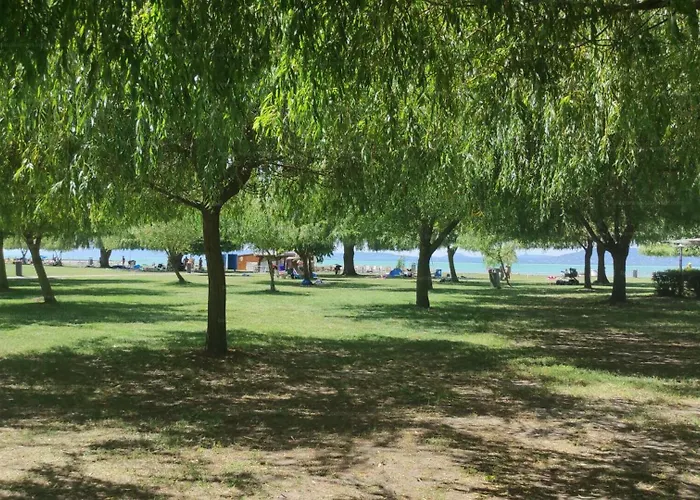 Lellei Vizparti Homokos Strandnal Balatonlelle
