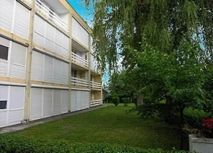 Lellei Vízparti Homokos Strandnál